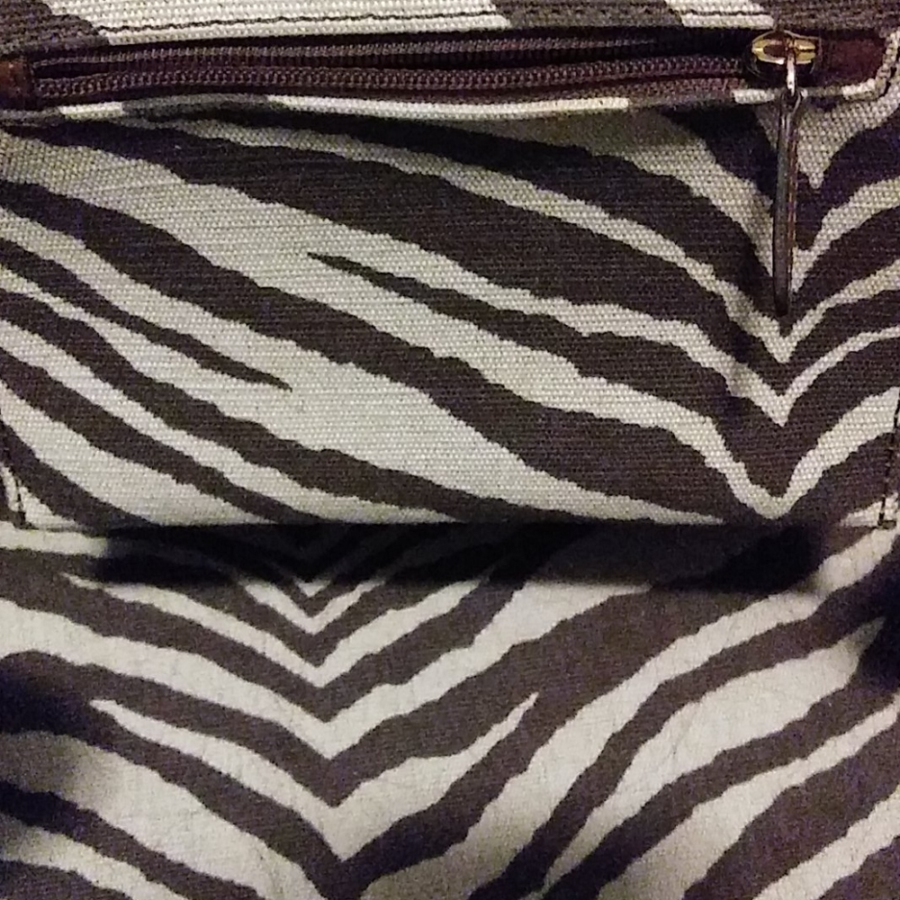 Michael kors purse - Picture 4 of 6